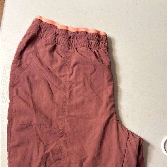 Reebok Brown and Coral Jogger Sweatpants Elastic Cuffs - Picture 4 of 4